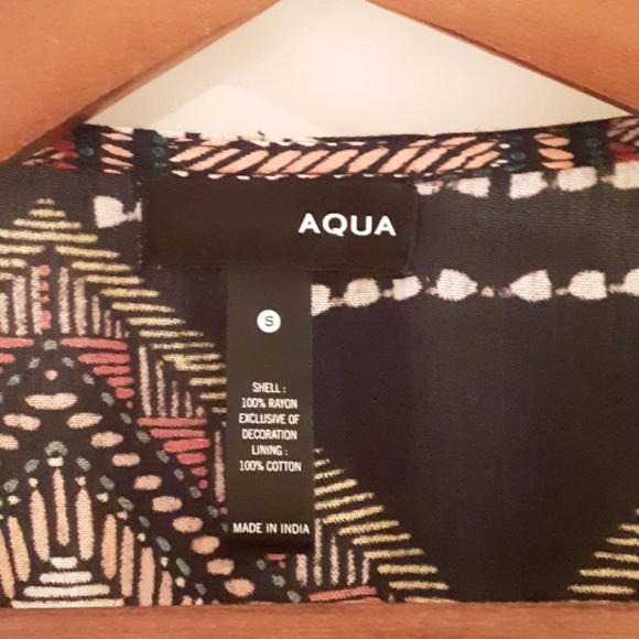 Gorgeous, Boho embroidered kimono-style open top. - Picture 7 of 9